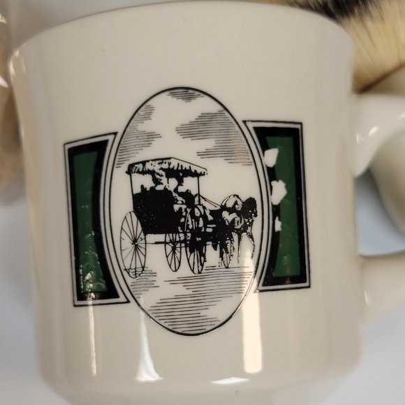 Surry Mug and Brush Set NWT - Picture 2 of 7